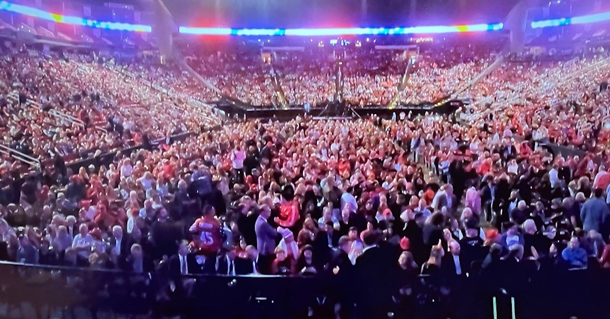 Large Houston Crowd Takes In Trump/O'Reilly History Tour - Bill O'Reilly